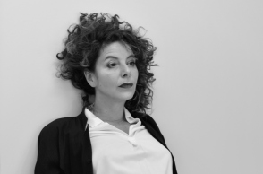 Η σκηνοθέτρια Ελλη Παπακωνσταντίνου