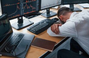 Πώς οι millennials έγιναν η πιο σκληρά εργαζόμενη γενιά