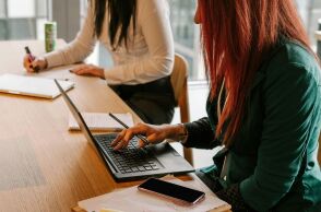 Υπουργείο Εργασίας: Νωρίτερα η αναπροσαρμογή του κατώτατου μισθού - Το χρονοδιάγραμμα για τον καθορισμό του - Η εισήγηση της Δόμνας Μιχαηλίδου. 