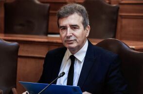 Χρυσοχοΐδης 