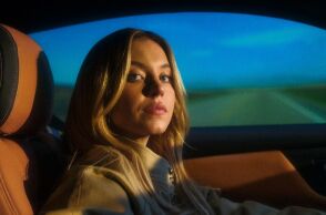 Σίντνι Σουίνι: Σχεδίασε το 2024 Ford Mustang GT με αφορμή την 60η επέτειο της αυτοκινητοβιομηχανίας - Η σχέση της Αμερικανίδας ηθοποιού με την οδήγηση.