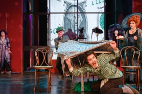 "Η προξενήτρα" από το Εθνικό Θέατρο