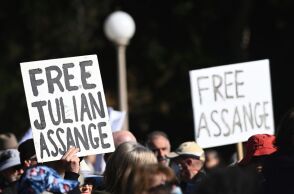 Τζούλιαν Ασάνζ: Να μην γίνει έκδοση του ιδρυτή του Wikileaks στις ΗΠΑ