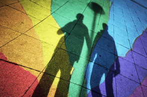 Πώς νιώθει ένα άτομο 19 χρονών, που πρέπει να πει στους γονείς ότι είναι γκέι;