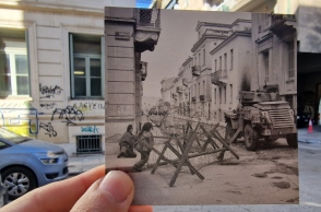 O Κωστής Κοσμέας παρουσιάζει ιστορίες πίσω από μνημεία της Αθήνας που προσπερνάς καθημερινά στο Tik Tok