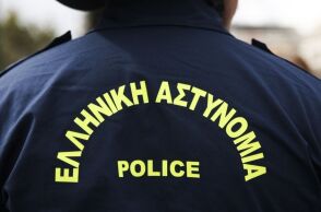 ΕΛΑΣ: Τρεις συλλήψεις για διακίνηση και προμήθεια ναρκωτικών ουσιών - Αστυνομικός που υπηρετεί στην Αττική ανάμεσά τους.
