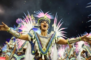 Βραζιλία: Άνοιξε η αυλαία για το καρναβάλι του Ρίο ντε Τζανέιρο