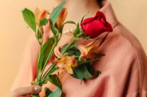 Βρετανία: Η γραφειοκρατία μετά το Brexit αποτελεί αγκάθι στο εμπόριο λουλουδιών για την Ημέρα του Αγίου Βαλεντίνου.