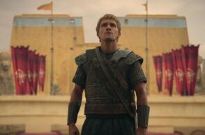 Λίνα Μενδώνη για Μέγα Αλέξανδρο στο Netflix: Ευτελούς περιεχομένου, βρίθει ιστορικών ανακριβειών - Το σχόλιο της υπουργού Πολιτισμού.