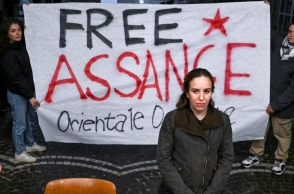 Τζούλιαν Ασάνζ: Θα πεθάνει εάν εκδοθεί στις ΗΠΑ, προειδοποιεί η σύζυγός του