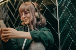 Εφαρμογές αναγνώρισης μουσικής: Τα τεχνολογικά εργαλεία που εντοπίζουν τραγούδια ακόμα και αν δεν ξέρετε τον καλλιτέχνη ή τον τίτλο