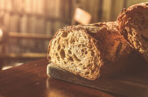 Τα 8 βασικά σημεία που φανερώνουν ένα καλό ψωμί 