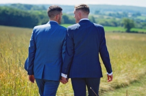 Γάμος ομοφύλων: Αλλάζουν οι ληξιαρχικές πράξεις γέννησης και γάμου