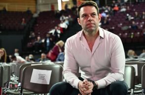 Στ. Κασσελάκης στο Tik Tok: Όχι fake news, όχι Μητσοτάκης, σε θάλασσες και ακτές