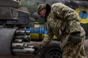 Ρωσία - Ουκρανία: Ο βαρύς, αλλά ανεπιβεβαίωτος απολογισμός δύο ετών πολέμου - Στο Κίεβο για έβδομη φορά η Ούρσουλα φον ντερ Λάιεν.