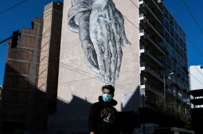 Τέσσερα χρόνια από το πρώτο κρούσμα COVID-19 στην Ελλάδα - «Ζήσαμε την «τέλεια καταιγίδα», λέει σε συνέντευξη ο Βασίλης Κοντοζαμάνης.