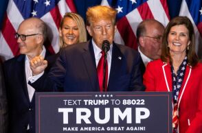  Ντόναλντ Τραμπ 