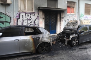 Σύλληψη δύο ατόμων στα Εξάρχεια - Βρέθηκαν όπλα στο αυτοκίνητό τους