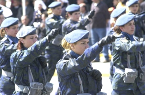 Γυναίκες στο στρατό: Οι αλλαγές που φέρνει ο Δένδιας