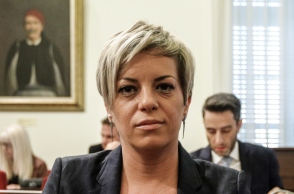 Σοφία Νικολάου: Χειροβομβίδα κοντά στο σπίτι της 