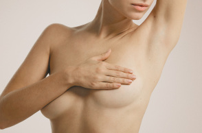 Όμορφο μπούστο με τη βοήθεια της πλαστικής χειρουργικής