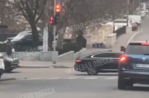 H στιγμή της έκρηξης στην Οδησσός όπως την έζησε δημοσιογράφος της ΕΡΤ