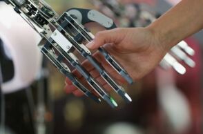 Τεχνητή νοημοσύνη (ΑΙ): Tο ευρωπαϊκό κοινοβούλιο ενέκρινε τον νέο κανονισμό - ορόσημο - Κατοχυρώνει την ασφάλεια των χρηστών.