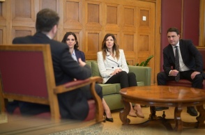 Ο Νίκος Ανδρουλάκης σε συνάντηση με τους τρεις πρώτους υποψηφίους ευρωβουλευτές του ΠΑΣΟΚ