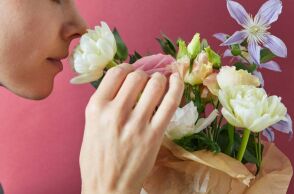 Ποιοι γιορτάζουν σήμερα 17 Μαρτίου 2024; Το εορτολόγιο της Athens Voice σου τους θυμίζει. Μην ξεχάσεις να τους δώσεις τις καλύτερες ευχές σου!