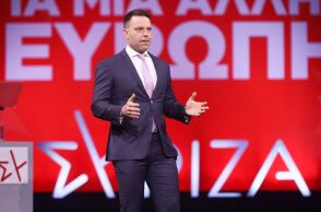 ΝΔ για Στέφανο Κασσελάκη: Τα ερωτήματα πλέον είναι αμείλικτα και απαιτούν συγκεκριμένες απαντήσεις από τον πρόεδρο του ΣΥΡΙΖΑ.