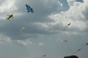 «Κούλουμα» στην Αθήνα - Χαρταετοί γέμισαν τον ουρανό της πρωτεύουσας