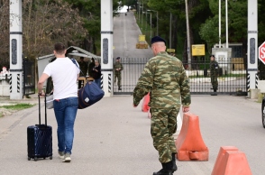 O Στέφανος φαντάρος και άλλα παραμύθια