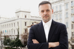 Παγκόσμια Ημέρα Ποίησης: Ο δήμαρχος Αθηναίων Χάρης Δούκας γράφει στην Athens Voice για τον κόσμο της πολιτικής και της ποίησης.