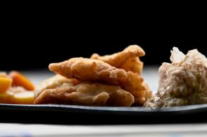 Γιατί τρώμε μπακαλιάρο σκορδαλιά την 25η Μαρτίου;