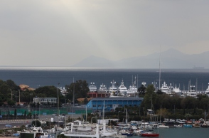 Καιρός αύριο: Υψηλές θερμοκρασίες και σκόνη 