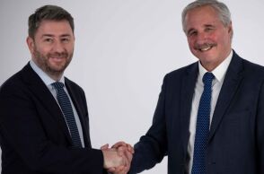 Ευρωεκλογές 2024: Ο Γιάννης Μανιάτης στο ευρωψηφοδέλτιο του ΠΑΣΟΚ - Κινήματος Αλλαγής - Το βιογραφικό του - Το σχόλιο Ανδρουλάκη. 