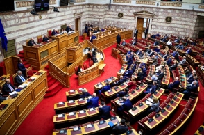 Πρόταση μομφής: Ξεκίνησε η συζήτηση στη Βουλή 