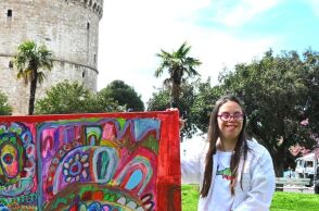 Θεσσαλονίκη: Ο εικαστικός κόσμος της Λωξάνδρας «Lloxy» Λούκας, μιας καλλιτέχνιδας με σύνδρομο down - Εγκαινιάζεται στις 23 Απριλίου η πρώτη της έκθεση.