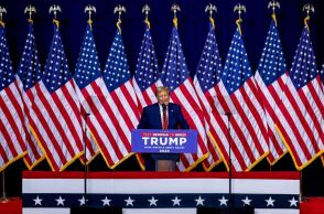 ΗΠΑ: Ο Ντόναλντ Τραμπ λέει ότι οι πολιτείες θα πρέπει να αποφασίζουν σχετικά με τους νόμους για την άμβλωση - Απέφυγε να αναφερθεί σε ομοσπονδιακή απαγόρευση.