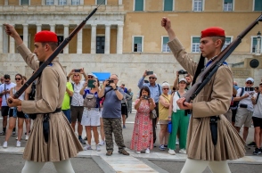 Viral η αλλαγή της Προεδρικής Φρουράς στην Αθήνα