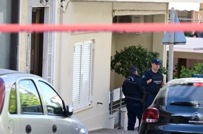 Το σπίτι του εγκλήματος στην Ηλιούπολη και από έξω αστυνομικές δυνάμεις