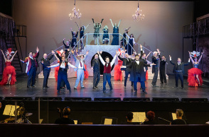 Κερδίστε 15 διπλές προσκλήσεις για την παράσταση «Βίρα τις άγκυρες» στο Παλλάς