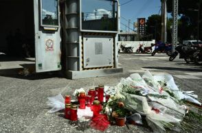 Άγιοι Ανάργυροι: Η απάντηση της ΕΛΑΣ για το νέο βίντεο που ήρθε στη δημοσιότητα μετά τη δολοφονία της Κυριακής Γρίβα έξω από το αστυνομικό τμήμα.