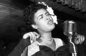 H Billie Holiday και τα blues μέσα από τη μουσική της και τα βιβλία που γράφτηκαν για την τραγουδίστρια.