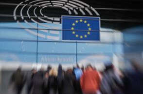 ΕΕ: Καθώς πλησιάζουν οι ευρωεκλογές, οι Βρυξέλλες αναζητούν τρόπους να αντιμετωπίσουν τις απόπειρες ανάμιξης της Ρωσίας - Οι ανησυχίες που εκφράζονται. 