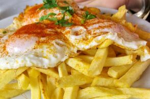 Πού θα πας για κεμπάπ αλλά θα φας πατάτες με αβγά;