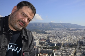 Ο DJ ALX απαντά σε 31 ερωτήσεις για την Αθήνα και τη ζωή του στην πόλη.