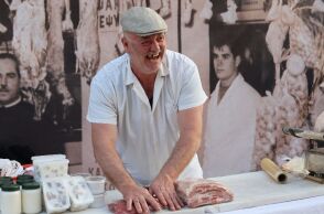 «Η Παλιά Αγορά της Ερμούπολης»