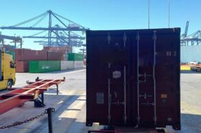 ΑΑΔΕ: Δεσμεύτηκαν 15.000 παραποιημένες φιάλες ποτών