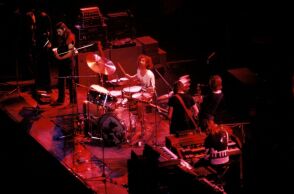 Σαν σήμερα 28 Απριλίου: Το 1973 οι Pink Floyd φτάνουν στην κορυφή του αμερικανικού Billboard με το «The Dark Side of the Moon».  